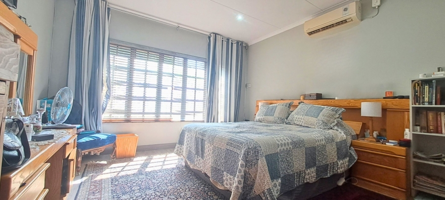 3 Bedroom Property for Sale in Safari Gardens North West